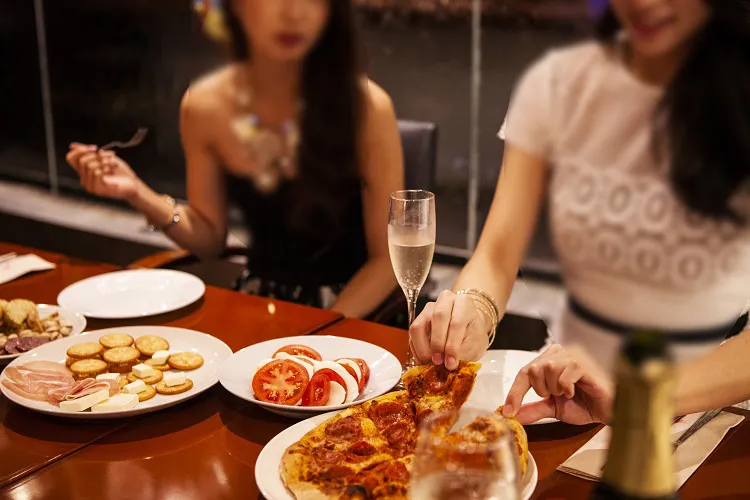 料理家リュウジが暴露！男子全奢りの港区女子とは？服装や見た目も検証！