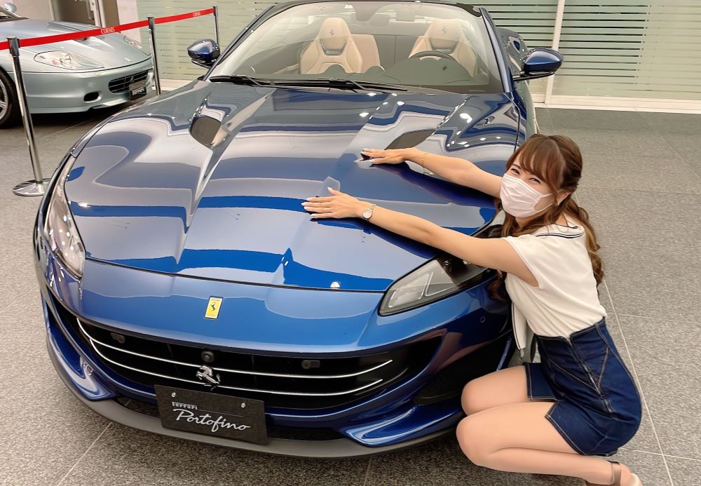 人気Youtuberあま猫は何者？素顔や年収・本名は？会計士でお金持ち？